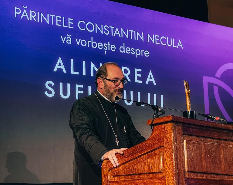 Pr. Constantin Necula a primit un premiu literar la Palatul Parlamentului
