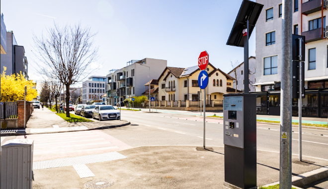 Au fost puse în funcțiune automatele noi de parcare de pe Calea Dumbrăvii