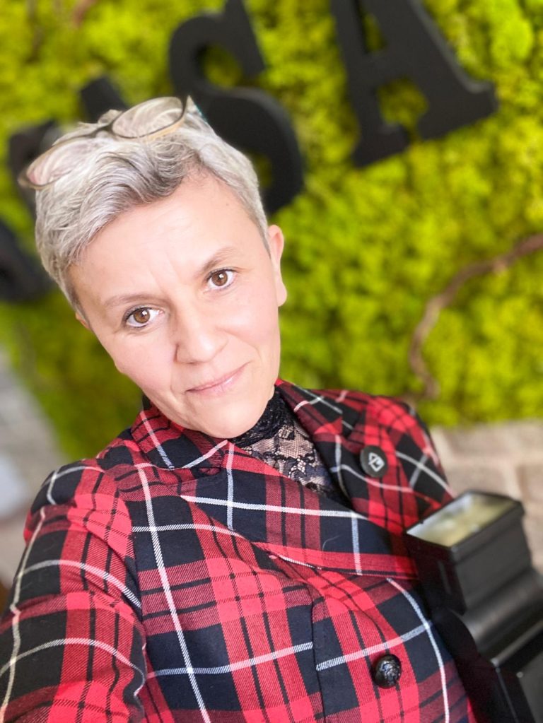 Daciana Frățilă. A transliterat Biblia și a descifrat stenogramele lui Ceaușescu