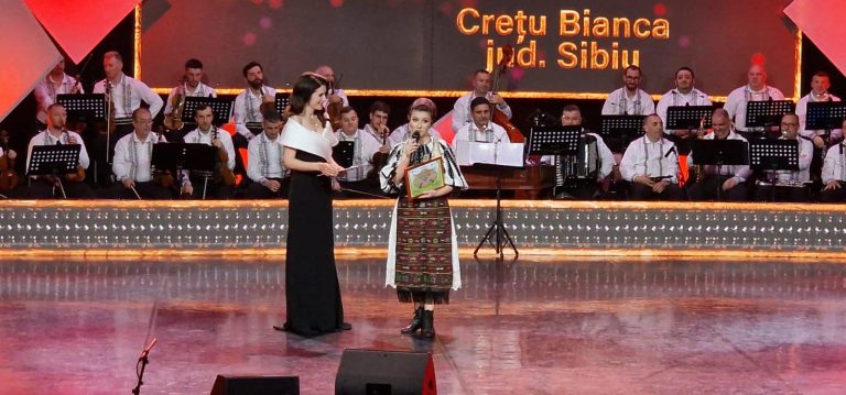 FOTO: Interpreta medieșeană Bianca Crețu a câștigat Premiul de Popularitate la Festivalul-Concurs „Lucreția Ciobanu”