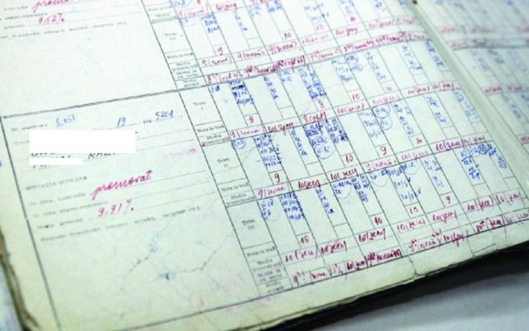 Scade violența în școli? Nota la purtare „să fie legată de admiterea la liceu și facultate”