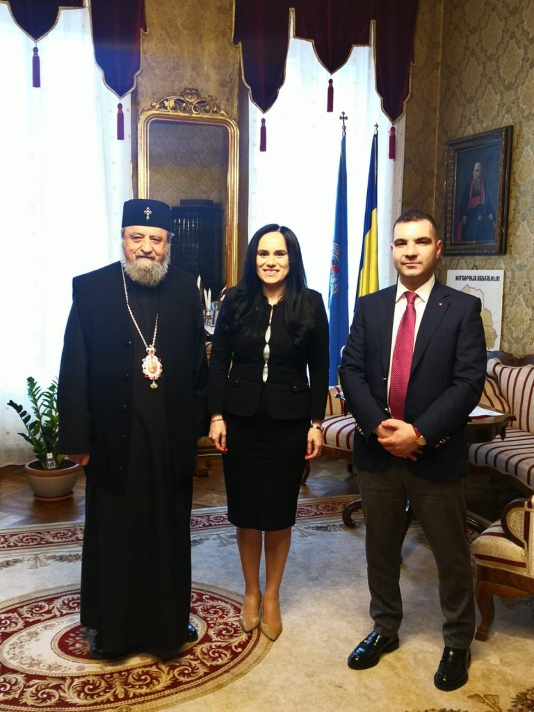 Asistența socială, între Biserică și Guvern. Ministrul Muncii, Simona Bucura Oprescu, s-a întâlnit cu Mitropolitul Laurențiu
