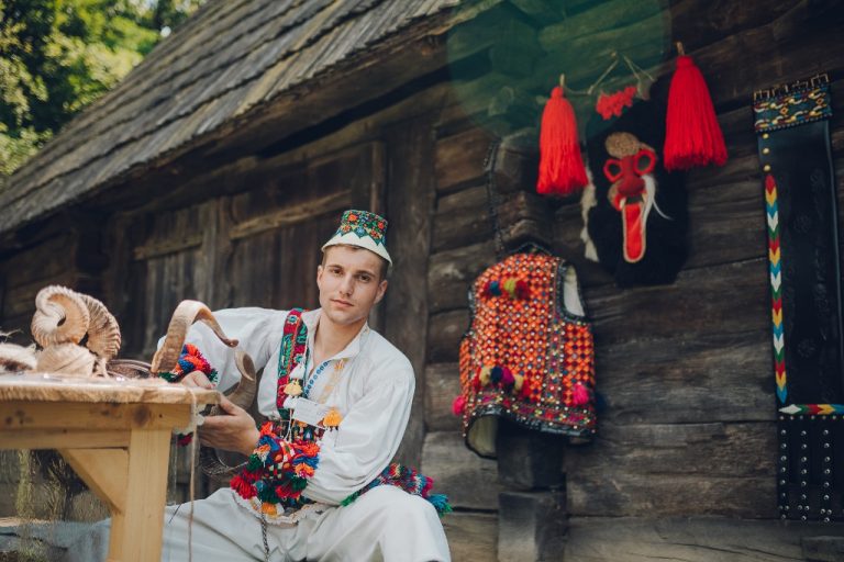 Muzeul ASTRA organizează faza națională a concursului Olimpiada „Meşteşuguri artistice tradiţionale”