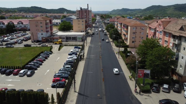 Apa Târnavei Mari: Șoseaua Sibiului, recent asfaltată, nu va fi spartă