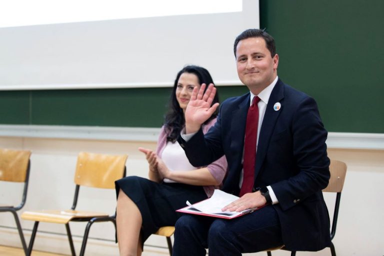 Nicu Ștefănuță crede că are nevoie de 240.000 de voturi pentru un nou mandat de europarlamentar 