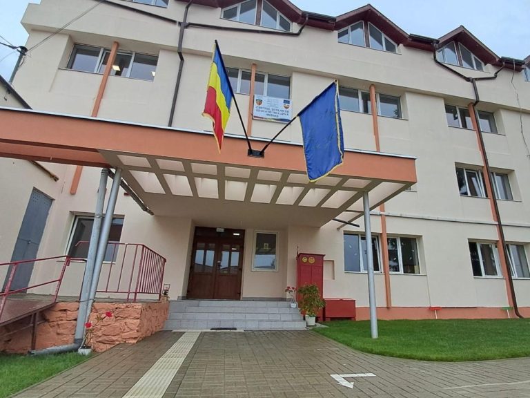 Foto: Condiții mai bune de învățare și recuperare medicală pentru elevii cu deficiențe din nordul județului Sibiu