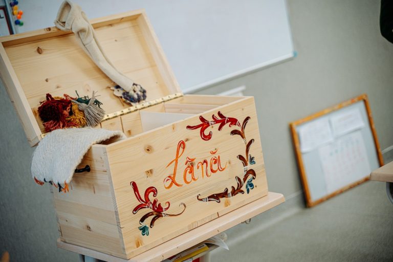 „Cufărul călător” a ajuns la Valchid, comuna Hoghilag