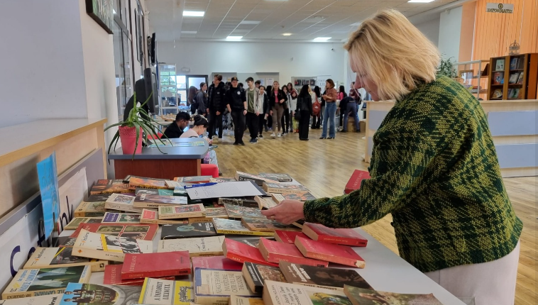 Sibiu găzduiește un târg inedit de cărți: „Take me. Use me. Read me!”