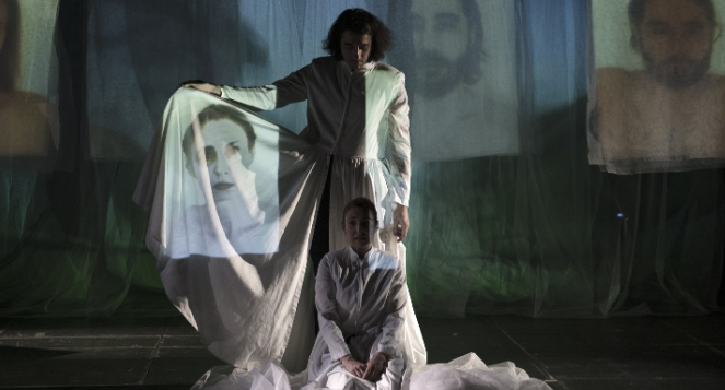 Premiera la Sibiu: „Acasă, pe Cîmpia Armaghedonului”