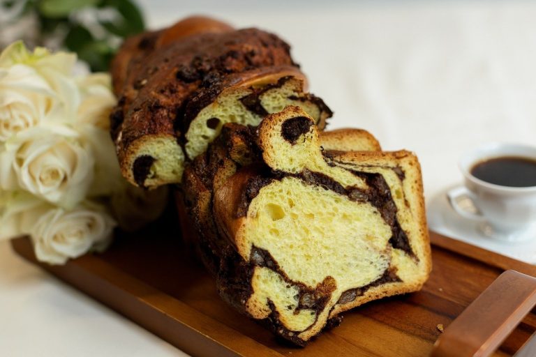 Cozonacul, o istorie delicioasă