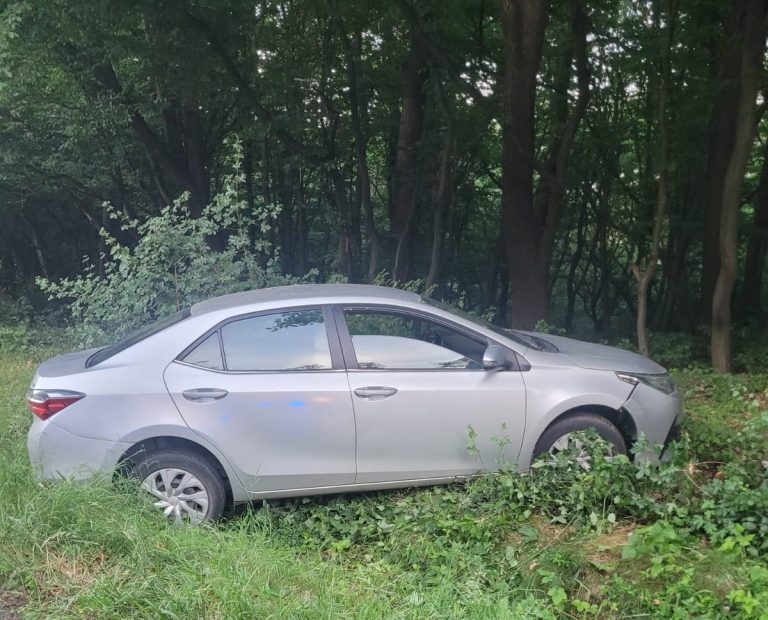 ULTIMA ORĂ/FOTO: Un șofer de 77 de ani, rănit într-un accident pe DN 14