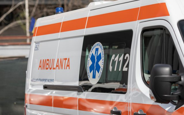 ULTIMA ORĂ: Accident rutier în Sibiu. Lovit de mașină în timp ce traversa neregulamentar