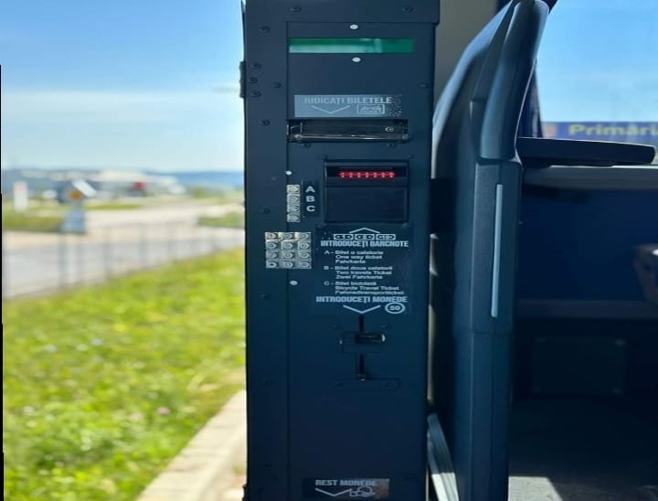 ULTIMA ORĂ/FOTO: Automate de bilete în autocarele Tursib