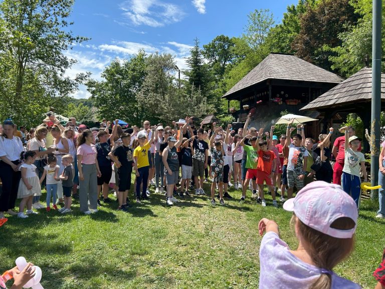 FOTO: Surprize pentru copiii angajaților Romgaz de 1 iunie