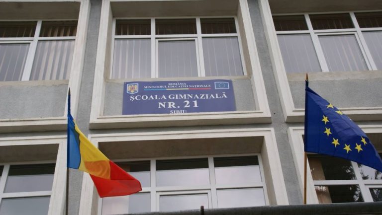 RAPORTOR LOCAL. Școala din container