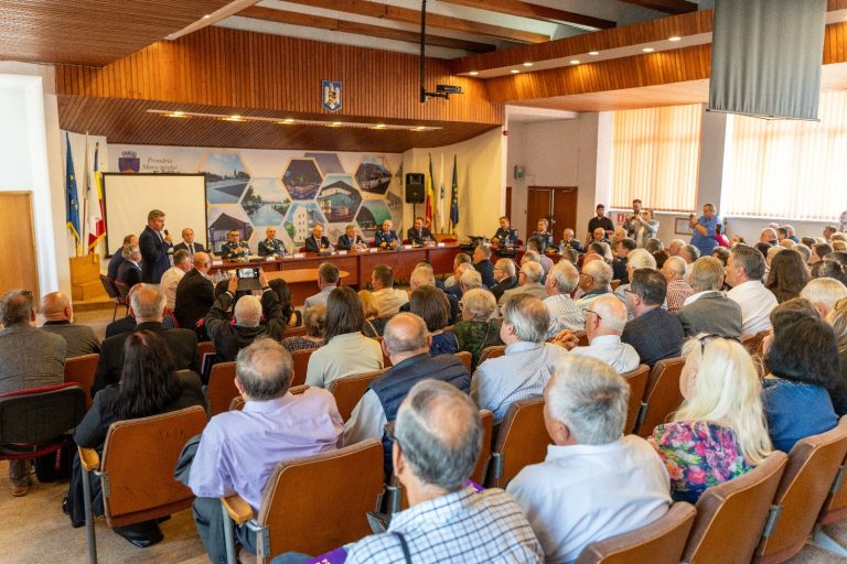 FOTO: Dumitru Prunariu și ofițeri de rang înalt ai Armatei Române, la Mediaș