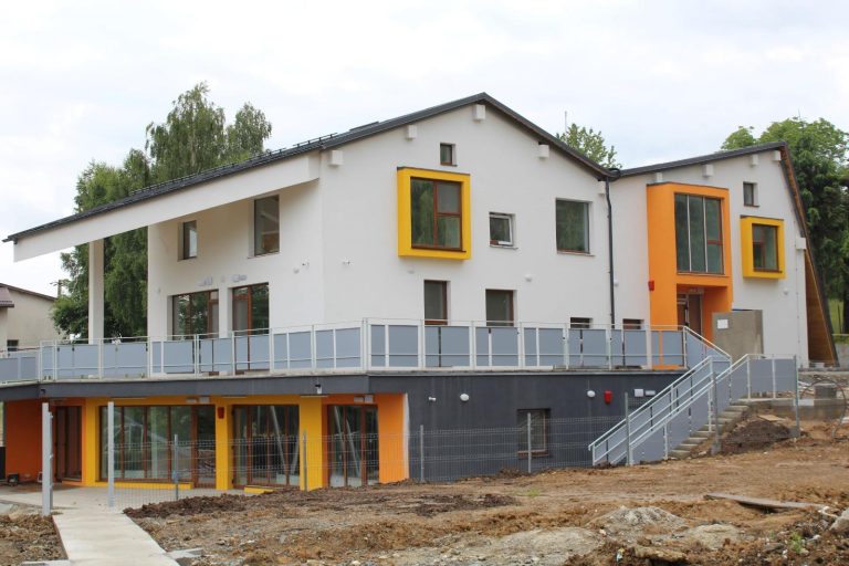 Daniela Cîmpean anunță finalizarea a încă șapte căsuțe de tip familial pentru copiii din centrele de plasament. ”Ei nu sunt ai nimănui, ci sunt copiii Sibiului!”