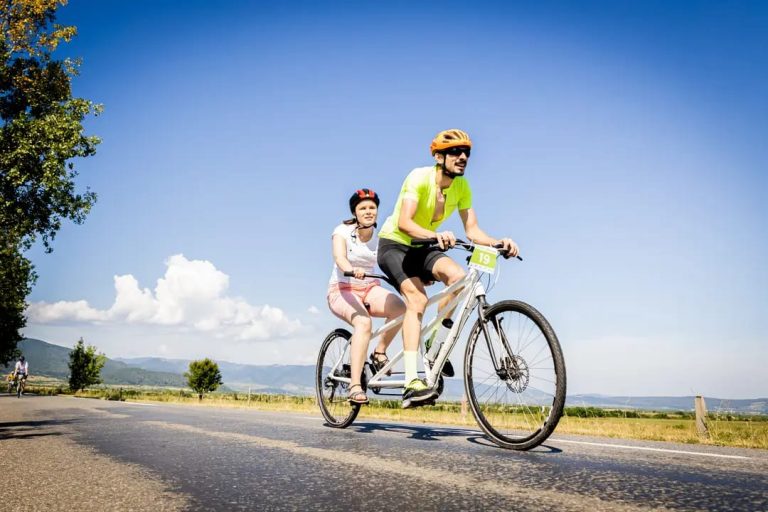 Cursa Sponsorilor, deschisă de „clarvăzători”