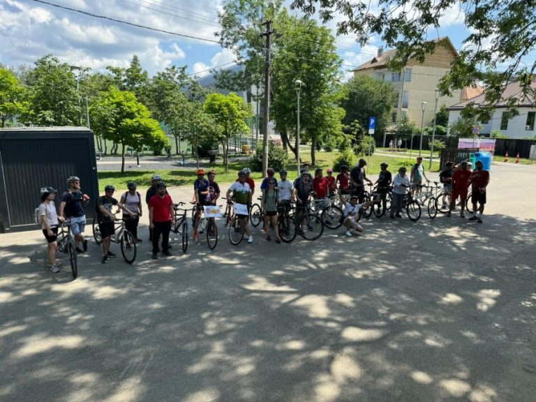 Cursa încrederii. Nevăzătorii… și-au văzut visul împlinit. Cu bicicleta prin Sibiu și împrejurimi