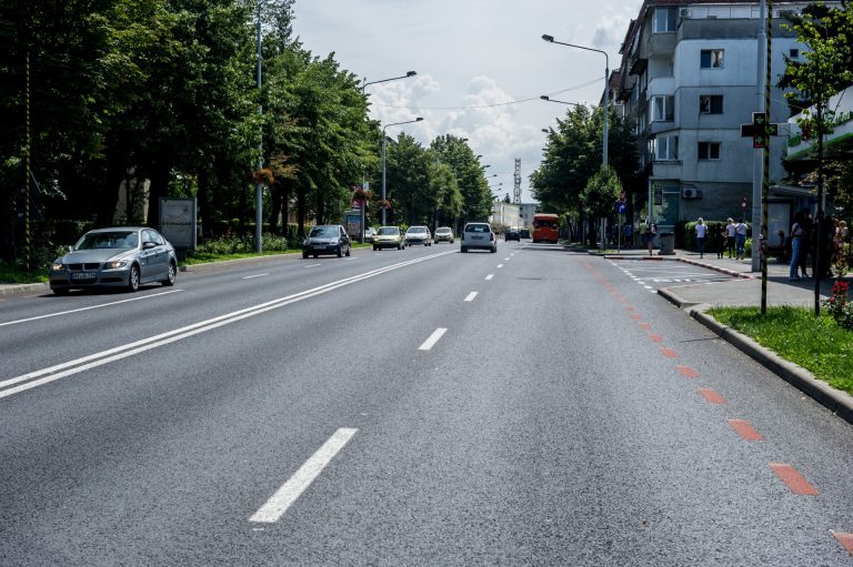 De luni se va lucra o lună și jumătate pe Bulevardul Vasile Milea. Va fi frezată strada și se va turna covor asfaltic