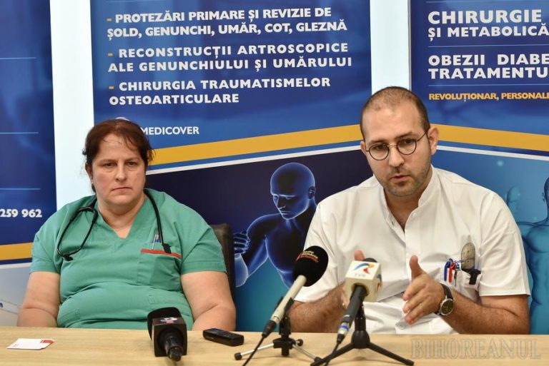 VIDEO: Tânără din Mediaș, beneficiara unei operații în premieră națională de transplant de os femural