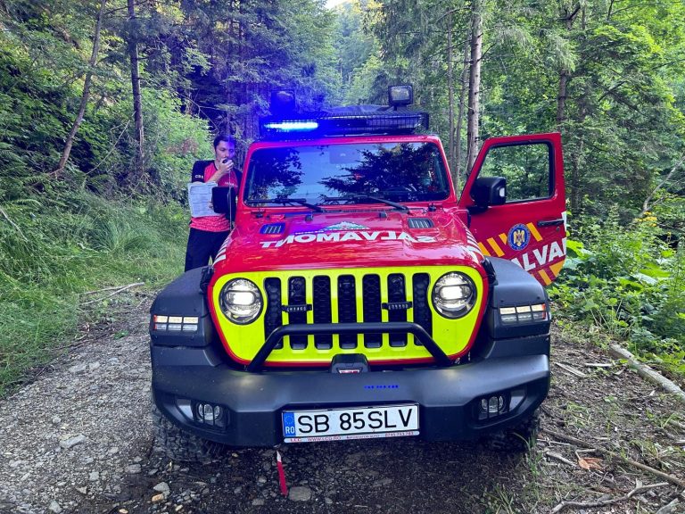 ULTIMA ORĂ: Două intervenții ale Salvamont Sibiu. Un turist acuza dureri în piept și incapacitate de a respira