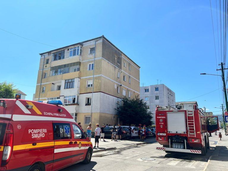 Incendiu în Cisnădie provocat de o lumânare lăsată nesupravegheată