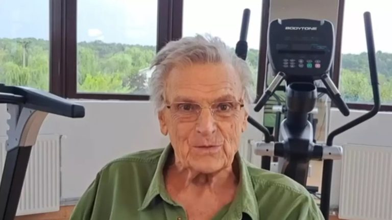 VIDEO: Actorul Florin Piersic, la prima apariție după mai multe luni de convalescență