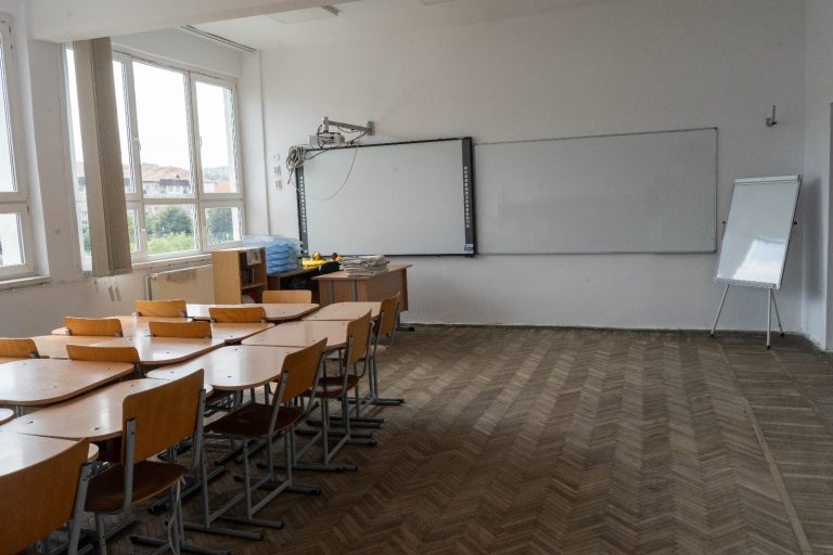 FOTO/VIDEO: Școala „C. I. Motaș” din Mediaș a fost reabilitată și modernizată