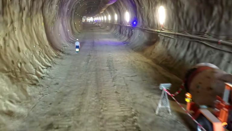 VIDEO: Imagini din tunelul dublu forat pe Autostrada Sibiu – Pitești