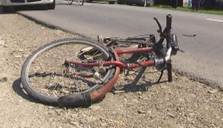 Încă un biciclist rănit în urma unui accident rutier