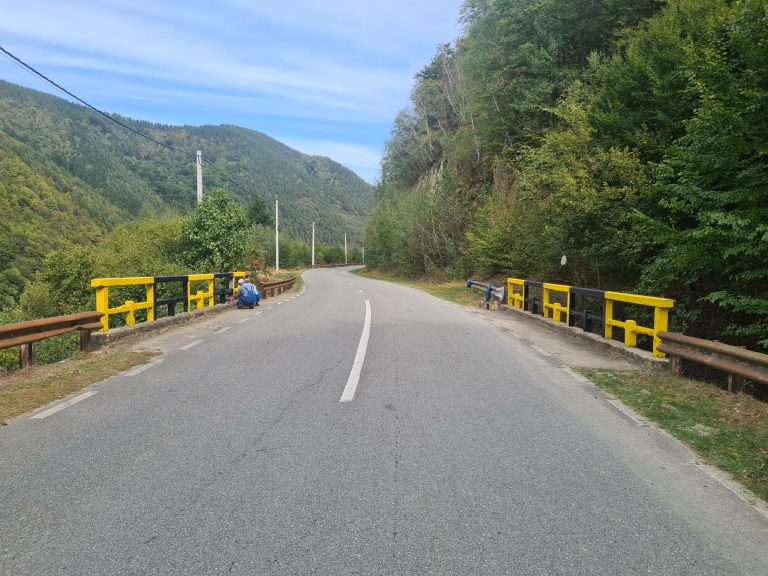 Plombări și marcaje rutiere pe mai multe drumuri județene din Sibiu