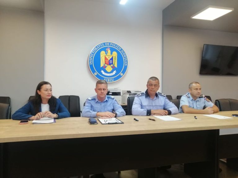 Pompierii și școala 