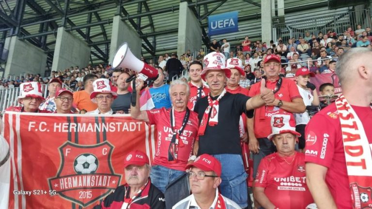Jobenele Alb-Roșii, cei mai dedicați suporteri ai FC Hermannstadt
