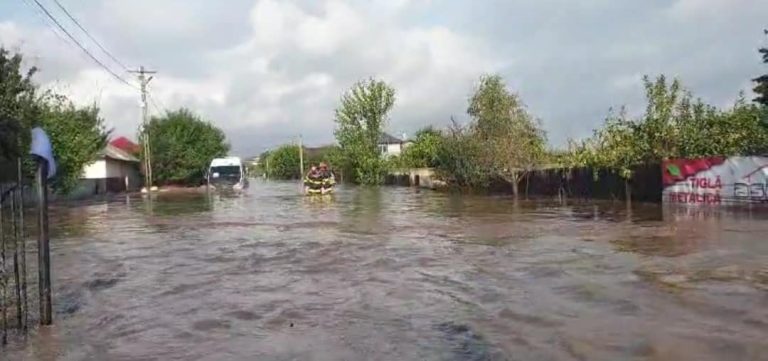 ULTIMA ORĂ: S-a decis evacuarea oamenilor din calea apelor