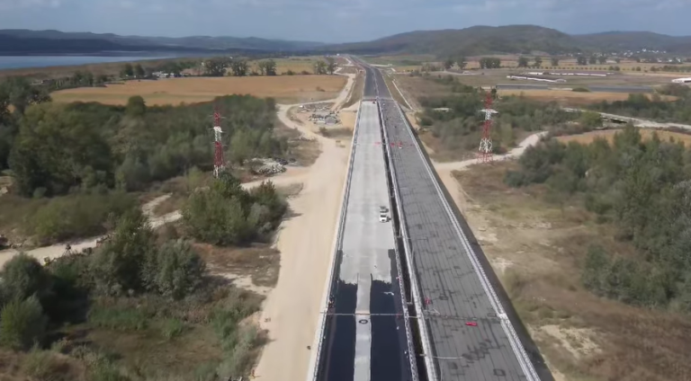 Progres de 79% pe secțiunea 5 a Autostrăzii Sibiu-Pitești; primii 16 km ar putea fi deschiși până la sfârșitul anului