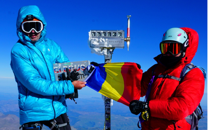 Teodora și Marius Pîrcălăboiu: Povestea singurului cuplu sibian care a urcat pe Elbrus