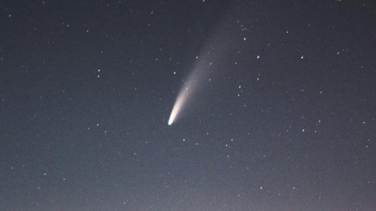 „Cometa secolului” va putea fi observată din această seară și în România