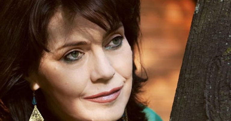 ULTIMA ORĂ: A murit una dintre cele mai cunoscute crainice din Televiziunea Română