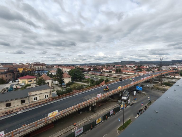 ULTIMA ORĂ/FOTO: Se redeschide circulația pe Podul Gării din Sibiu