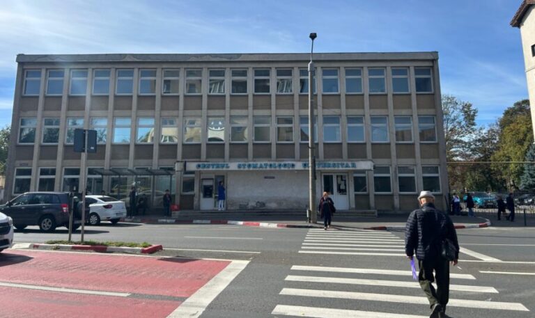 Se închide Centrul Stomatologic Universitar? Reacția decidenților