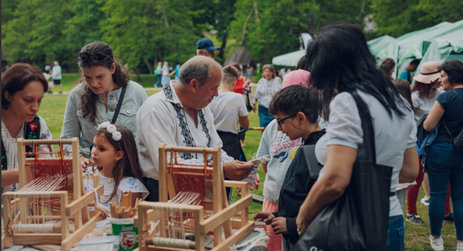 Final de sezon: Întâlnire la Muzeul ASTRA pentru „Școala în satul tradițional