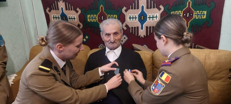 Veteranul Irod Moisă aude iar la vârsta de 102 ani