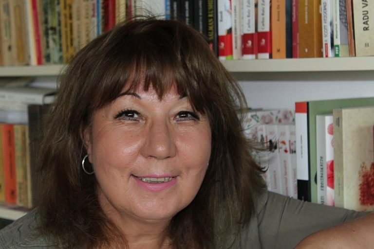 Doina Ruști își va lectura una din cărți în prezența sibienilor