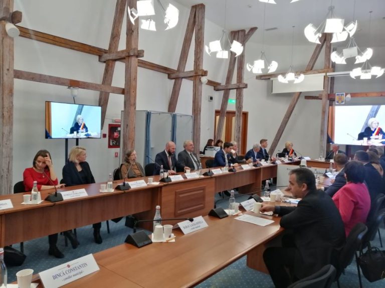 Helmut Lerner și Mihai Onițiu rămân viceprimarii Sibiului