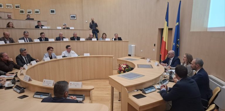 Scandal între fostul și actualul director al Aeroportului Sibiu