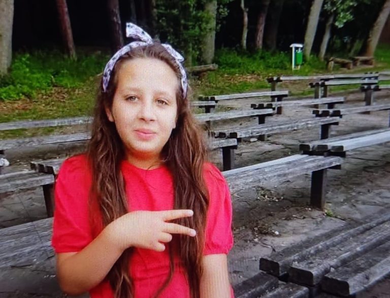 ULTIMA ORĂ/FOTO: Jasmina Gabriela a dispărut joi seara din Sibiu / UPDATE: Copila a fost găsită