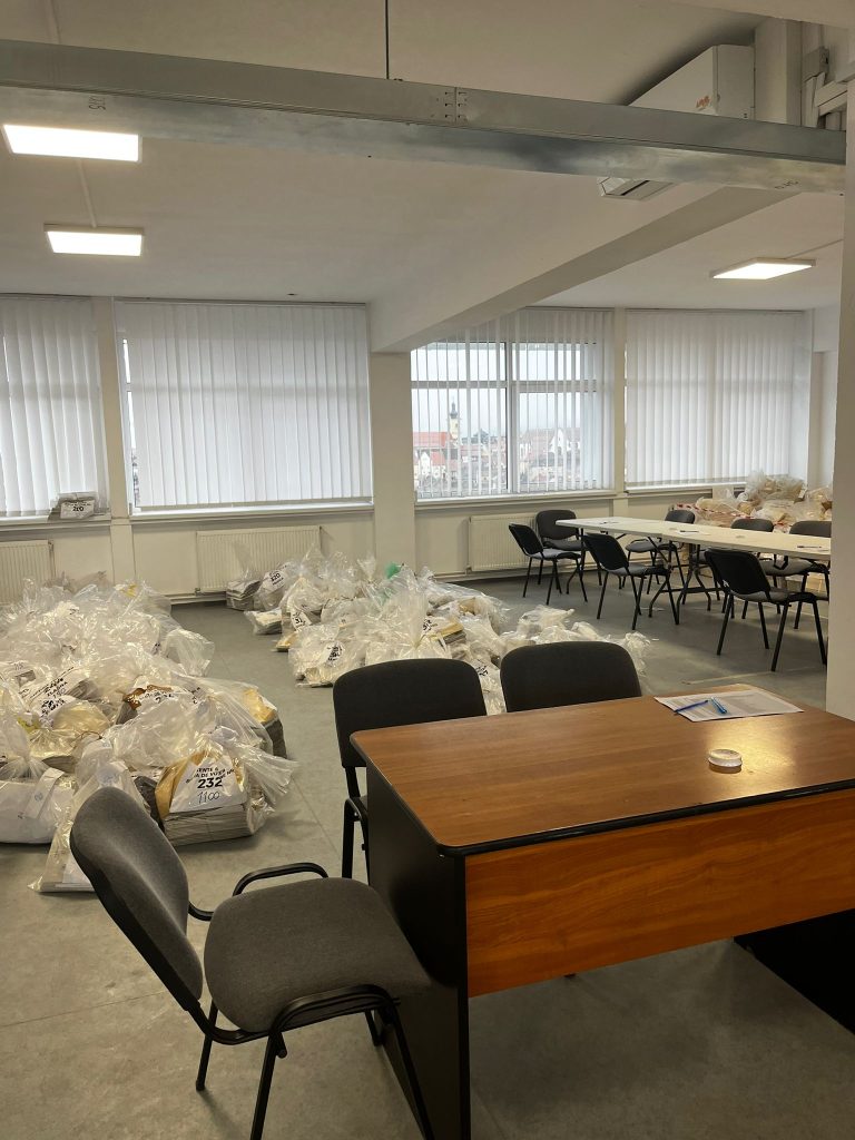 Astăzi au fost desemnați cei 3 judecători care vor face parte din Biroul Electoral Județean