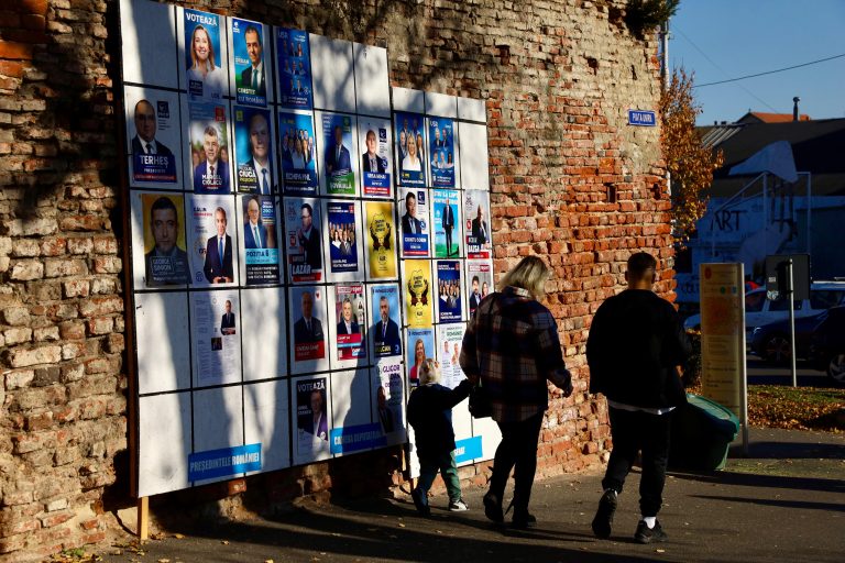 Poliția Locală intensifică monitorizarea panourilor de afișaj electoral în Sibiu