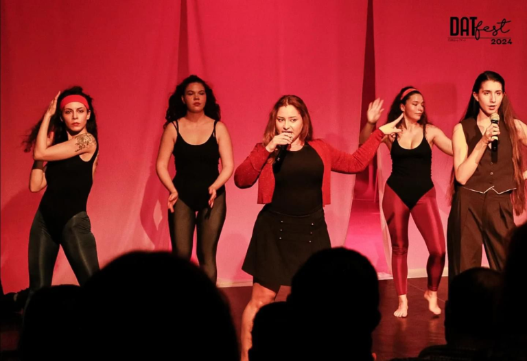 Spectacole memorabile și colaborări internaționale care au redefinit arta tânără la Sibiul, la DATfest 2024